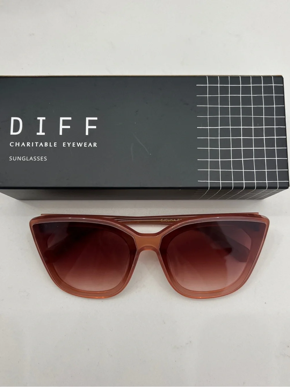 NWT DIFF Eyewear Gjelina Sunglasses